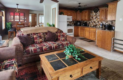 Alpenglow Three Bedroom Two Bath XL – A16 - Foto 6