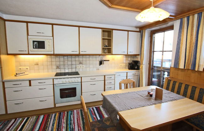 Spacious Holiday Home Near Ski Area in Kaltenbach - Foto 20