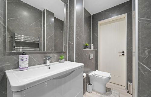 Upper Grove 2 Bedroom Apartment - Edinburgh - Foto 26