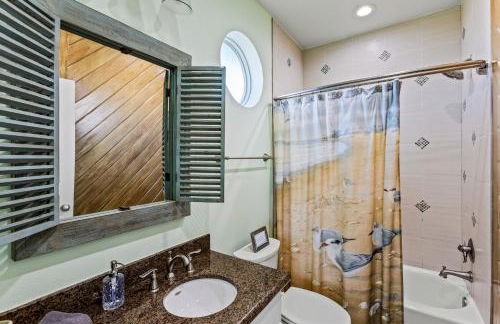 Beachfront Hideaway! Luxury Beachfront, SwimSpa, Game Room, Firepit by Bolivar Vacations - Foto 46