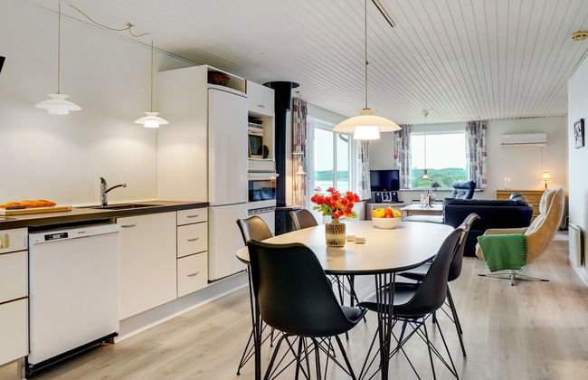 "Ephra" - 250m to the fjord - Foto 17