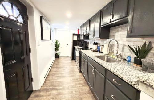 Serene Suite Home near Logan International Airport - Foto 20