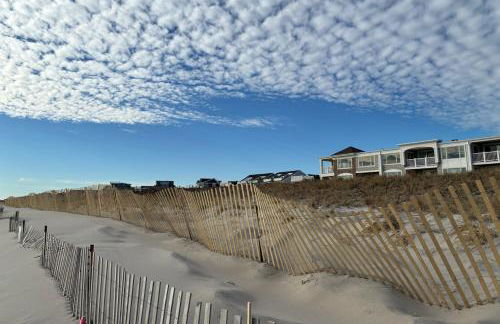 Oceanside Retreat in Mantoloking Walk to Beach! - Foto 26