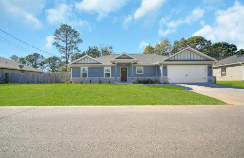 Nice 4-Bedroom home 15 mins from the beach - Foto 1