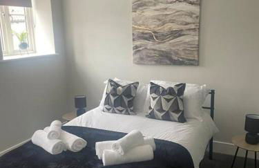 Fern House by Shortstays4u A Beautiful 2bedroom Townhouse with free parking in the town! - Foto 1