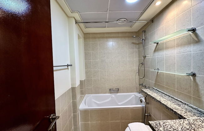 Lux BnB I Una Tower I Lakes View - Photo 27