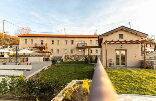 Vevi Villas - Photo 18