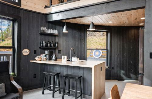 Skyline Yurt: Hot Tub~Wood Stove~WiFi~EVcharger - Foto 32