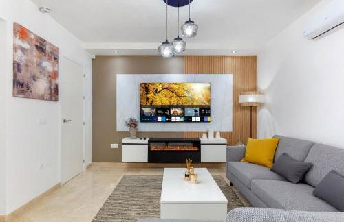 First Row Beach Villa - Photo 41