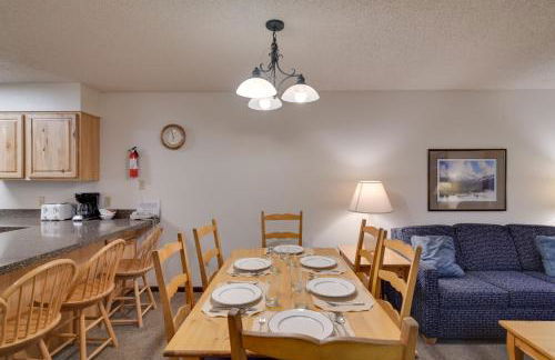 Shuttle to Winter Park Resort! Group Condo with Pool - Foto 8