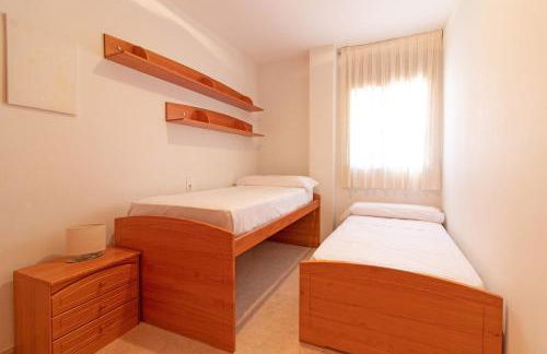 Global Properties, Apartamento con terraza de 70m y piscina en Canet de Berenguer - Foto 6