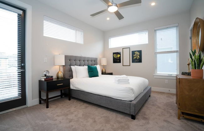 Frida's Abode Walk to the Stadium Rooftop View - Photo 7