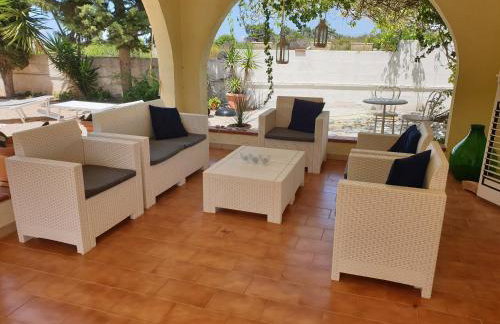 Villa Mareluna with pool - Photo 10