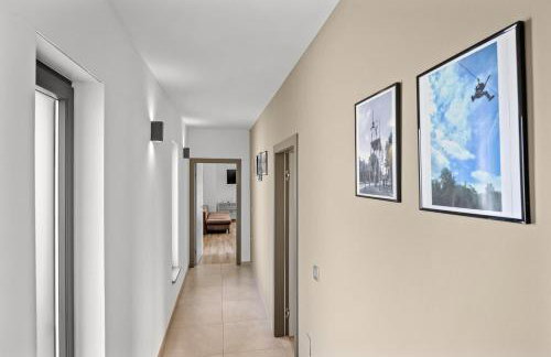 Villa Ula in Pula with heated pool, sauna & private tennis court - Photo 38