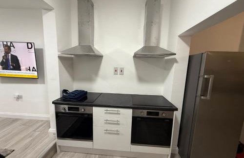 Cosy Six Bedroom House in Bedford Town - Foto 9