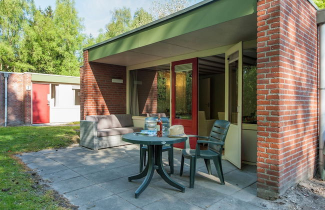 Bungalow in Netherlands With Bubble Bath - Photo 24