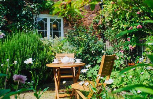 Vine Cottage - Photo 16