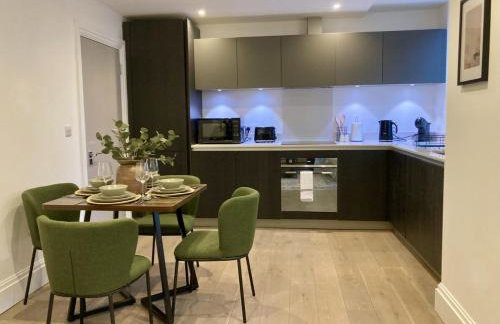 Richmond High Street Retreat – Station Steps Away - Foto 2