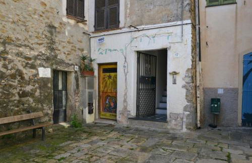 Nick House - Photo 15