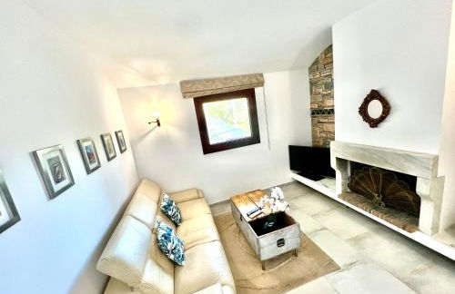 2 bedroom self-contained apartment and swimming pool at Palm Tree Villa - Foto 6