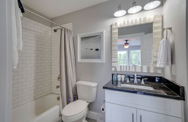 East Farmhouse - Photo 35