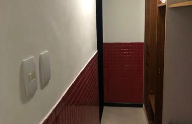 Flat Aju - Um jeitinho especial de se hospedar em Aracaju. Uma verdadeira suíte master todo mobiliado no capricho só para você. - Foto 20