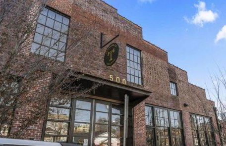 Luxe King Bed, Balcony, Garage in Downtown Raleigh - Foto 18