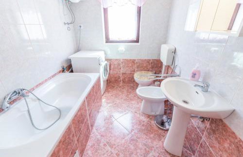 Apartments Bavaria - Photo 30