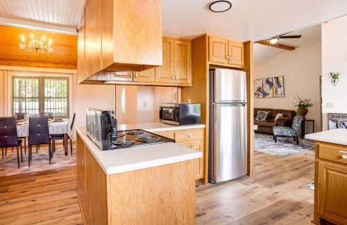 Serene Trenton Home with Pool and Mountain Views! - Foto 10