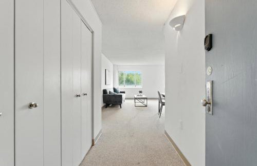 Legacy at Imperial Village 602 I 2 Bed 2 Bath - Foto 7