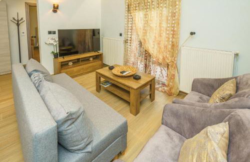 Four lakes luxury suites - Photo 24