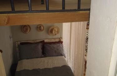 Sobrado estiloso a 100 metros da praia - Foto 12