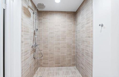 Hot Tub Pool + Firepit + Gameroom ~ Guesthouse - Foto 75