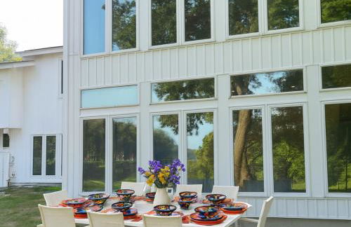 Stunning Lakeside Townhouse near Gillette Stadium Summer 2026 - Foto 17