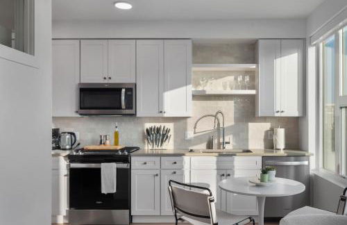 Vibrant 1BD 1BA Pool, Gym, HTub, Bowling and More - Foto 2