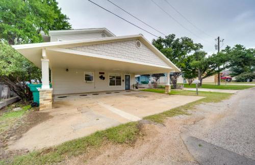 Lakefront Granite Shoals Escape with Dock! - Foto 33