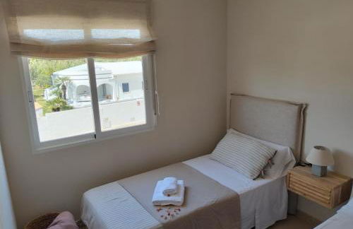 DENIA Playa Santa Ana Adosados - Cómodo apartamento con Piscina, Terraza y Parking, a 2 minutos de la playa - Photo 8