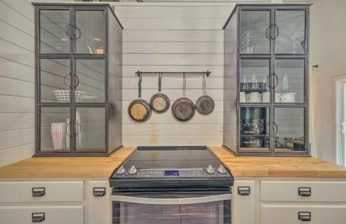 Cold Springs Escape AandC, Hot Tub, Generator, WiFi - Foto 9