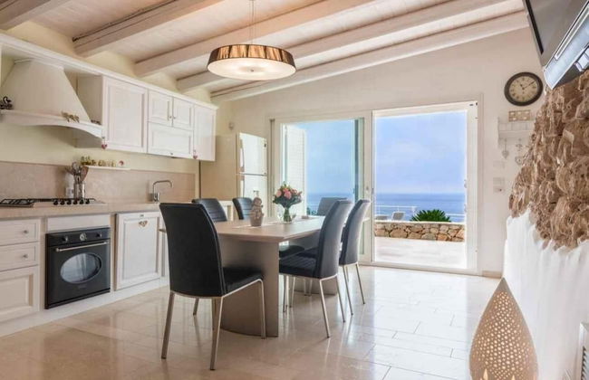 Luxury Scialandre Exclusive Pool Villa - Photo 11