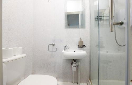 Home away from home-business & leisure travellers - Photo 16