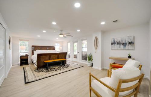 Lakefront Granite Shoals Escape with Dock! - Foto 12