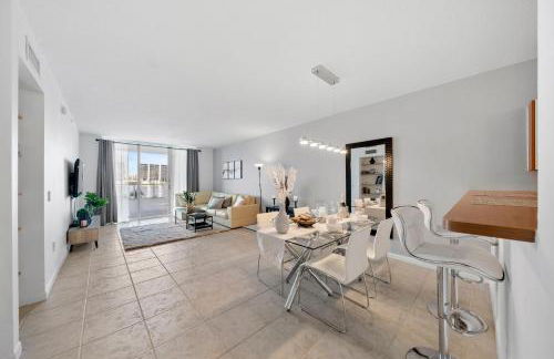 Waterfront Luxury 2-Bedroom Condo Sunny Isles Beach - Foto 8