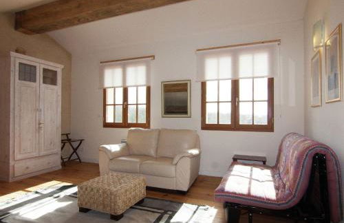 Cottage in France with Covered Terrace - Foto 20