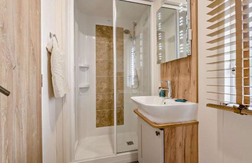 Bunny Lodge Quiet 2-Bed Luxury Home near Milford on Sea - Foto 28