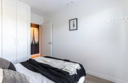 AkomodaT en Precioso y Moderno con Jardín y Parking - Foto 19