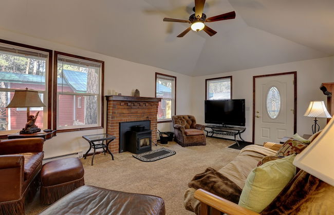 Serene Creek Side Cottage Retreat - Foto 7