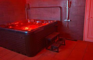 Short Stopzzz & Indoor Hot Tub - Foto 2