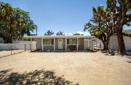 15 min to JT Park Hot Tub Cute Design Full Kitchen - Foto 1