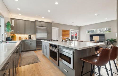 Spacious Family Retreat - Media Room & Patio home - Foto 10