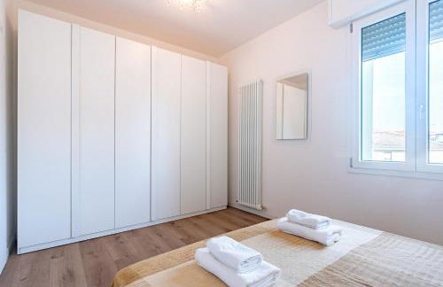 Chic Parma Flat Near City Center - Foto 8